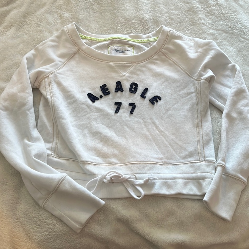 American eagle cross sweatshirt size medium